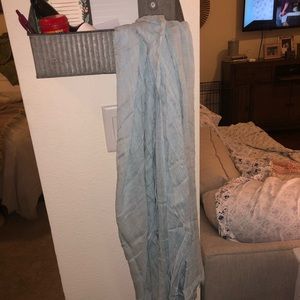 Light blue scarf